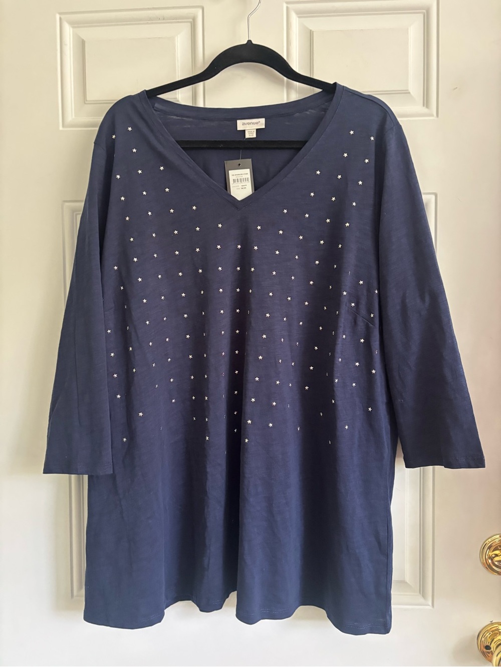 NWT Avenue Navy V-Neck Embellished 3/4 Sleeve Top, Size 18/20